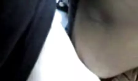 Alison ngực sex khong che nhat ban dễ thương