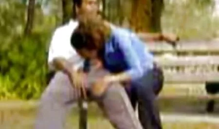 Trói phim sex nhật bản full không che cô gái với dưới tay áo lên.