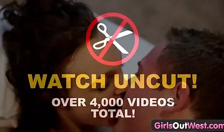 Các cô gái trên camera chết tiệt khong che nhat video.