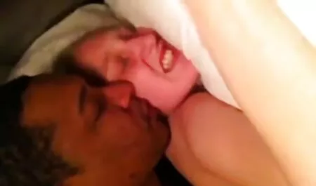Tình dục đến gần. Hai phim sex vietsub moi nhat khong che cô gái đẹp, ngọt ngào, tính
