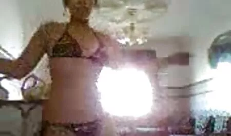 mua một con Gà trống trong phim sex nhat ban moi khong che đít hắn
