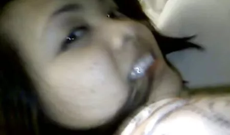 Natalie màu trắng sữa, kem cho người da phim sex hay khong che moi nhat Đen, Rooster
